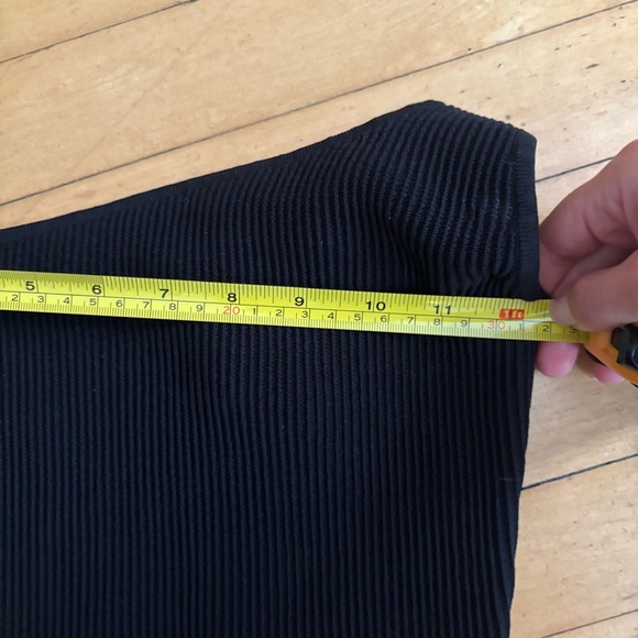 Babaton Black Ribbed Knit Top - Picture 4 of 4